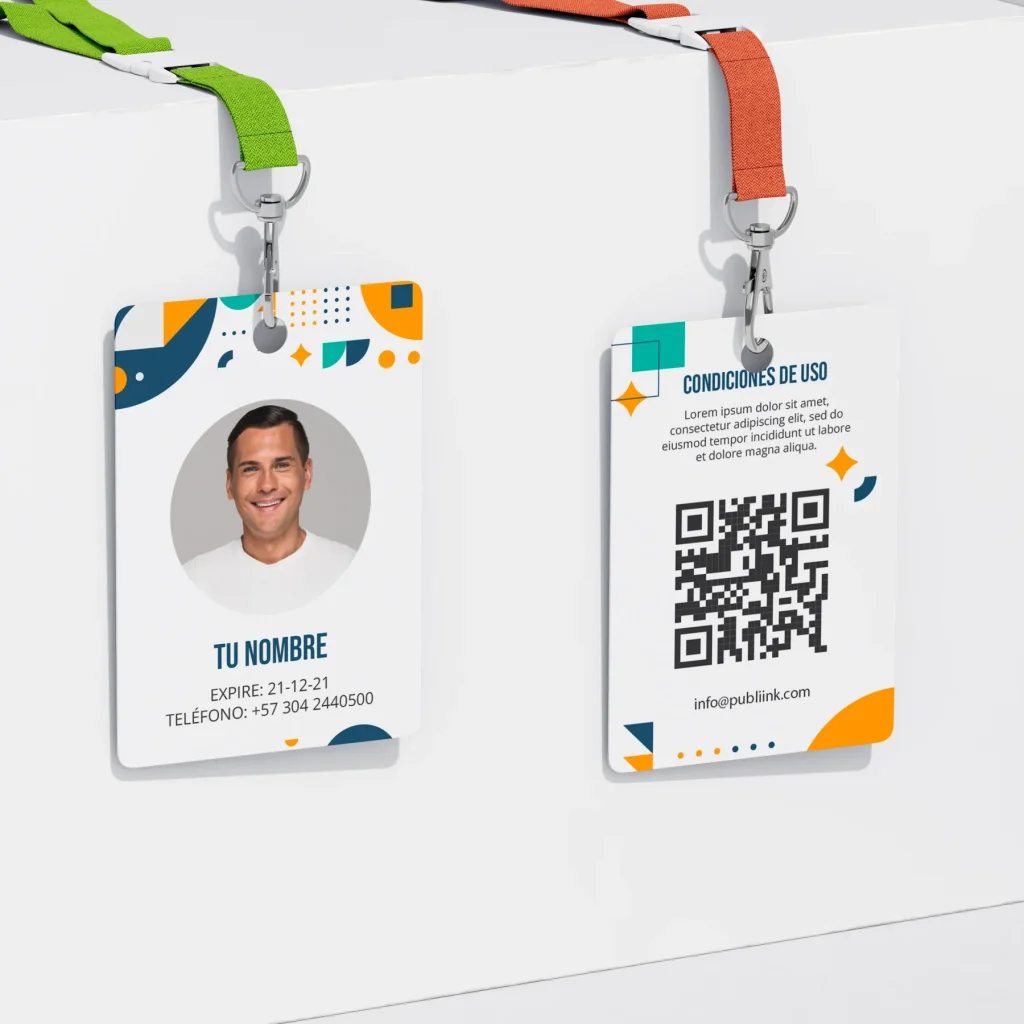 Escarapela personalizada en PVC para eventos corporativos y conferencias